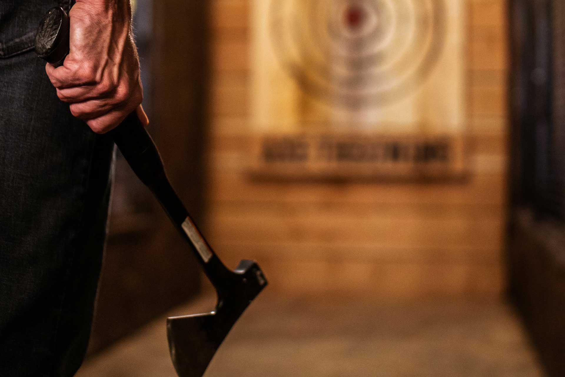 What is the Best Wood for Axe Throwing Target?